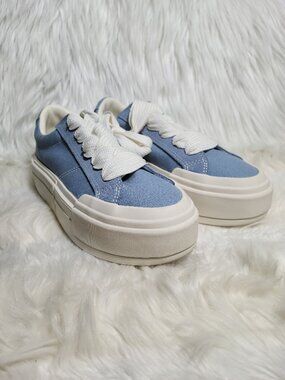 Converse Chuck Taylor All Star Low Top Blue 7.5 Women / 5.5 Men NWOB